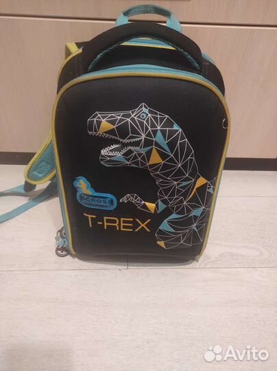 Школьный рюкзак