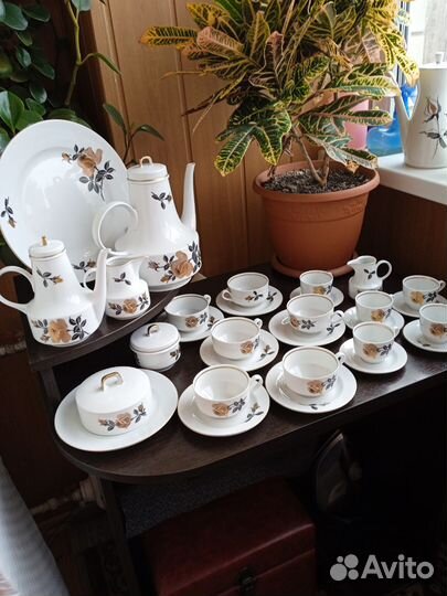 Набор столовой посуды чайно кофейный ГДР фарфор