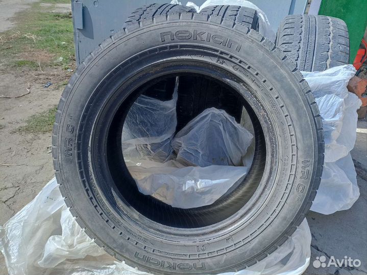 Nokian Tyres WR C Van 215/65 R16 107S