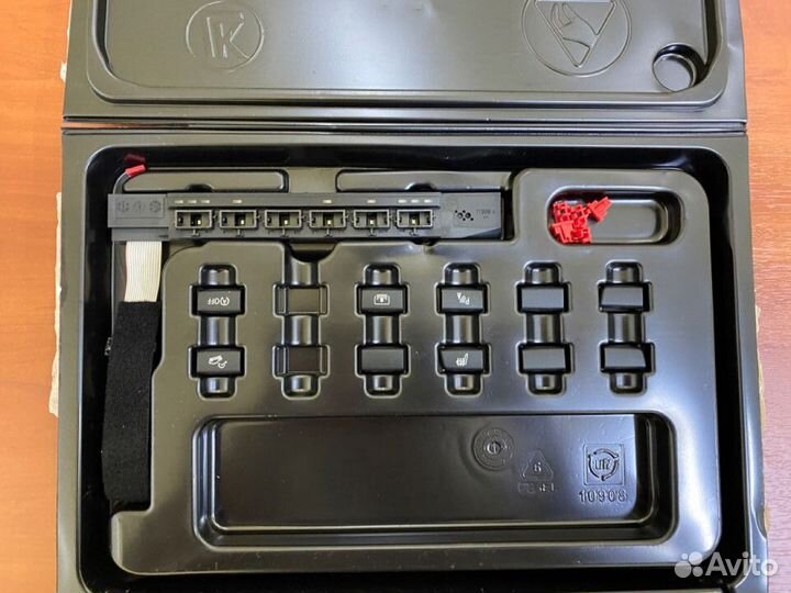 Ремкомплект центр.консоли BMW 3 02/2004 08/2008