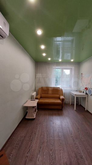 Комната 27 м² в 4-к., 3/5 эт.