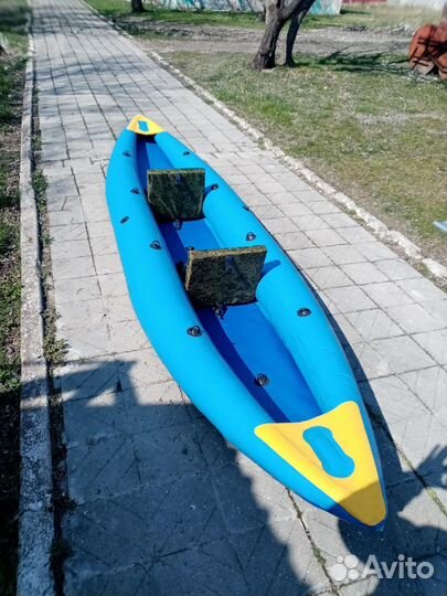 Надувная байдарка-каяк