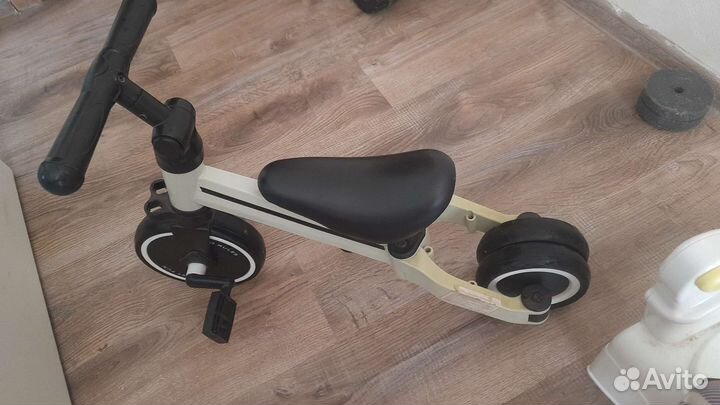 Велосипед, беговел Happy Baby Adventure