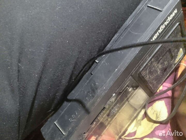 Легендарный оч.стильный приемник СССР меридиан