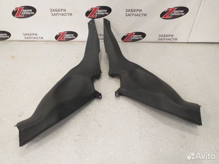 Обшивка задней стойки Ford Fusion 1.4 2005-2012