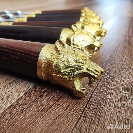 Шампура подарочные с деревянной ручкой Тигр венге