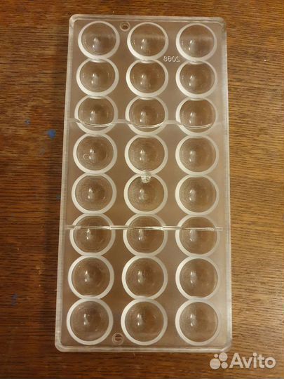 Поликарбонатная форма для шоколадных конфет