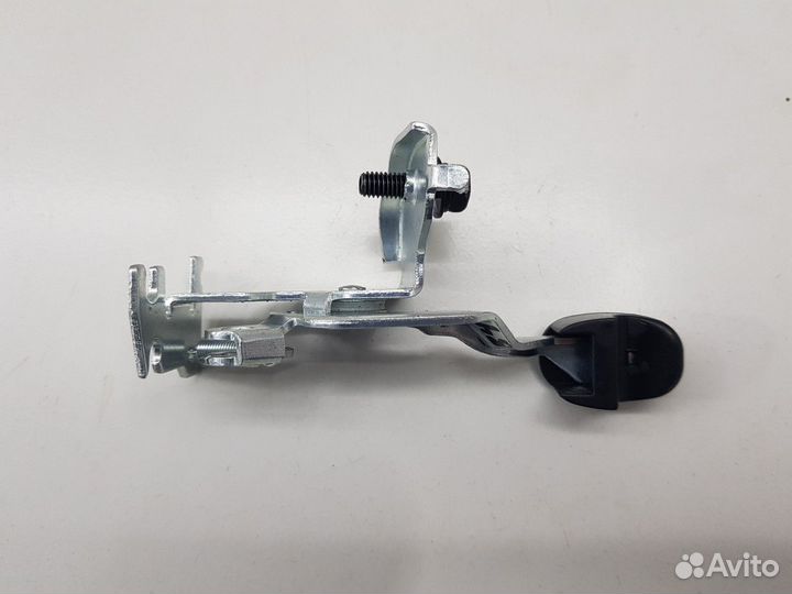 Ручка открывания лючка бензобака (Москвич 3)