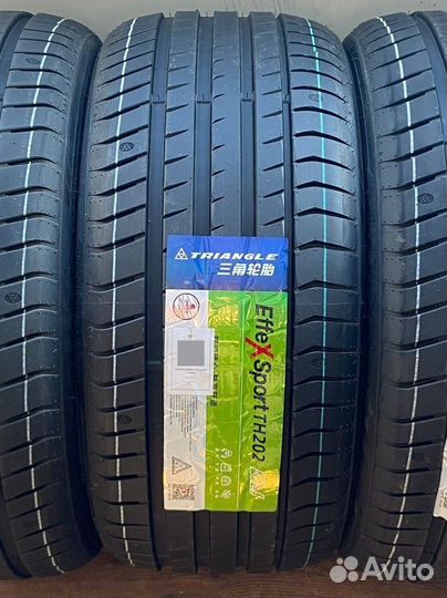 Triangle EffeXSport TH202 235/45 R17 98Y