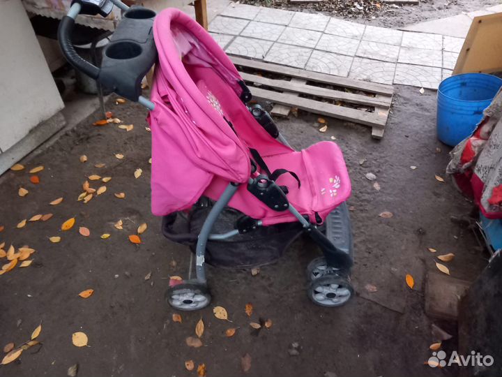 Прогулочная коляска