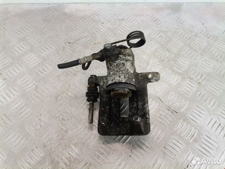 Суппорт задний правый для Volkswagen Passat 5