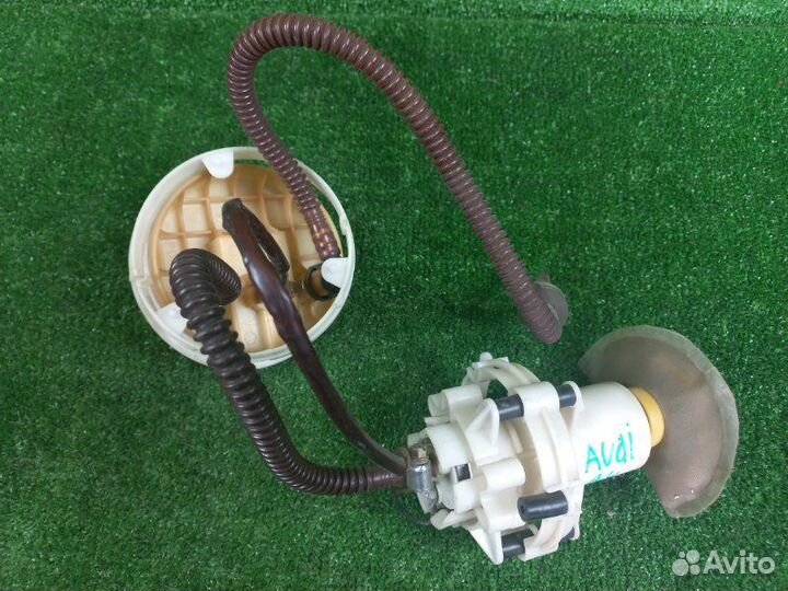 Топливный насос Audi A4 8D2