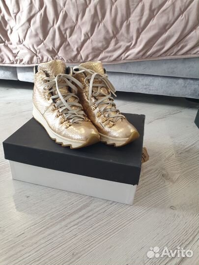 Ботинки осенние женские 37