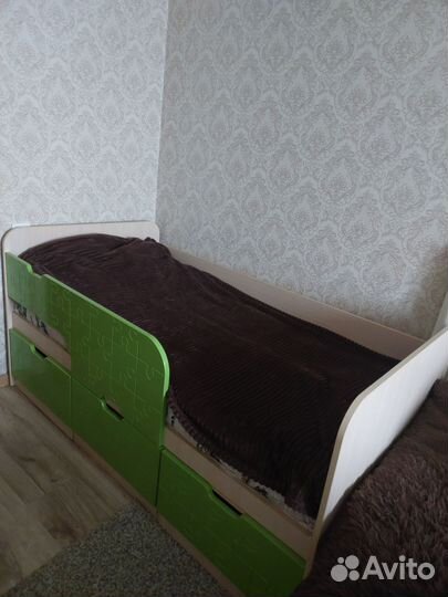 Детская кровать от 2 лет с бортиком