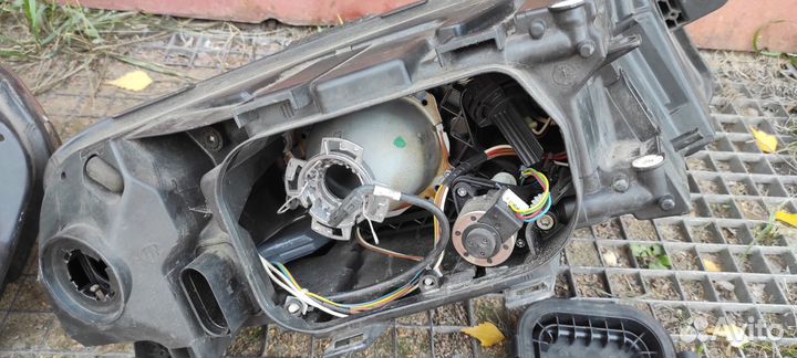 Фары Ауди А6 2007 г.в. 2,4 бензин биксенон продам