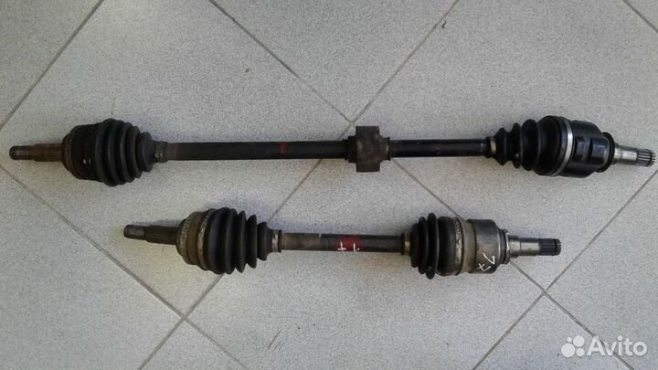 Привод передний левый, правый Toyota Avensis 250
