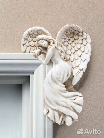 Ангелы на дверной проём