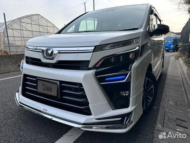 Toyota Voxy 2.0 CVT, 2019, 34 000 км