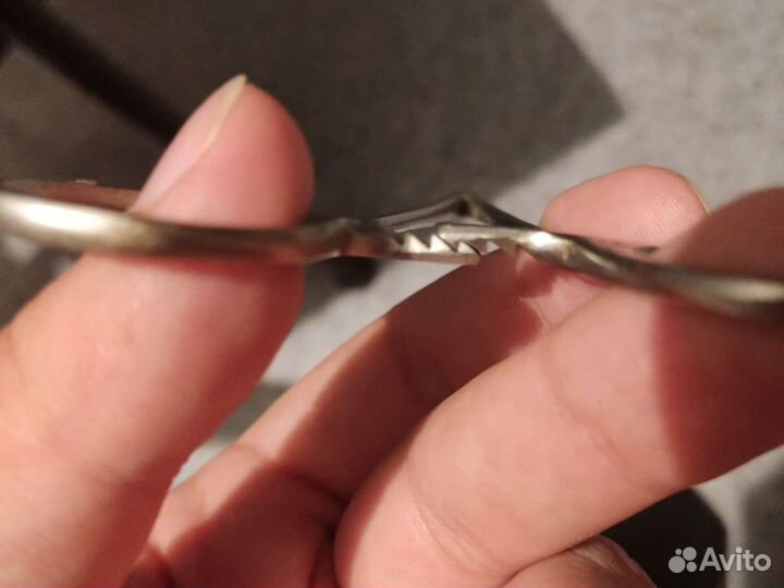 Ножницы зажим