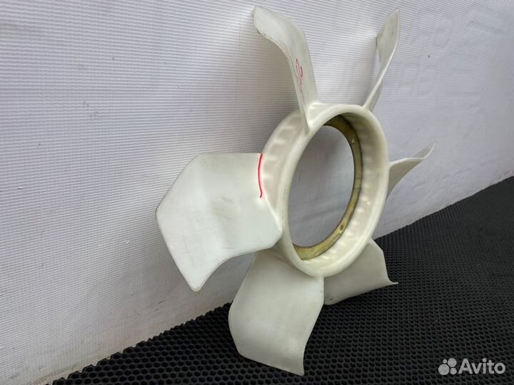 Крыльчатка вентилятора Mitsubishi Pajero V75W 6G74