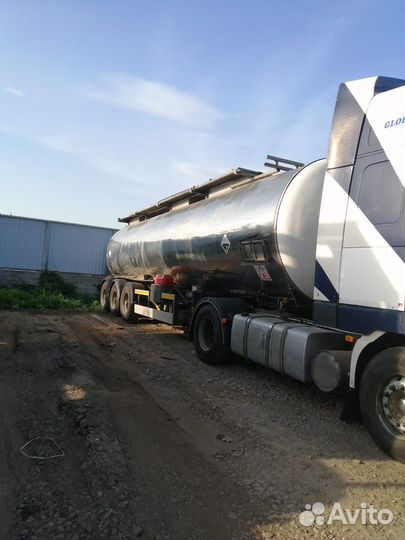 Полуприцеп цельнометаллический фургон General Trailers TF34VZ2, 2001