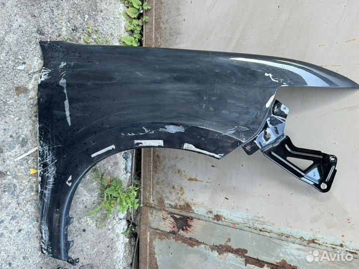 Mitsubishi outlander 3 крыло передний