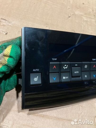 Блок управления климатической установкой Lexus