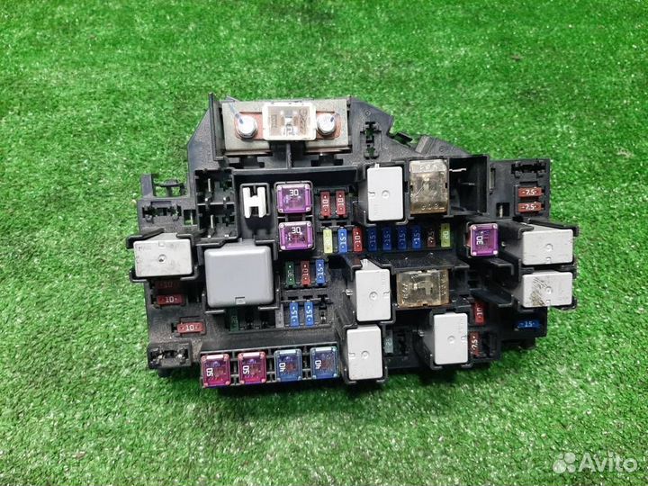 Блок предохранителей моторный Subaru Legacy/ Outb