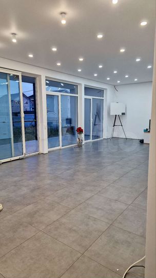 Дом 195 м² на участке 14 сот.