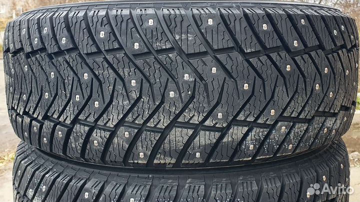 Yokohama IceGuard Stud IG65 205/55 R16 94T