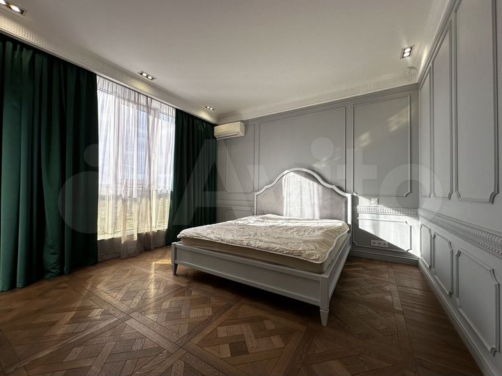 3-к. квартира, 118 м², 19/22 эт.