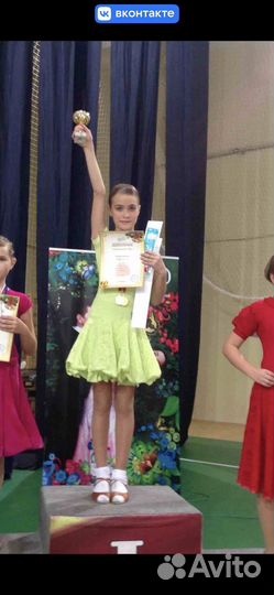 Платье для бальных танцев