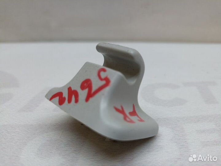 Фиксатор правый Volkswagen Jetta A6 cfna 2014