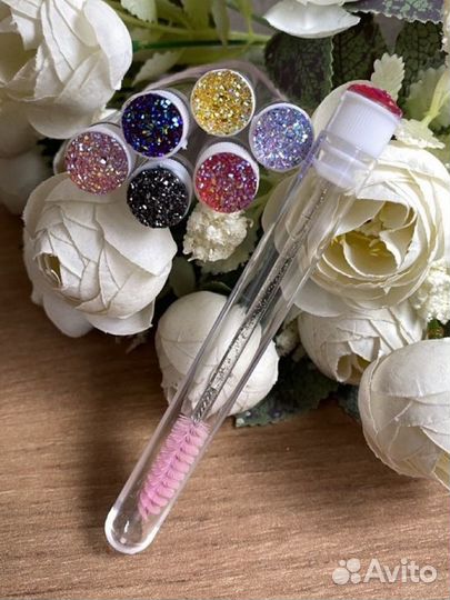 Щеточки для ресниц в колбе