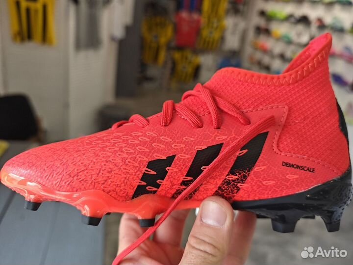 Детские футбольные бутсы Adidas Predator