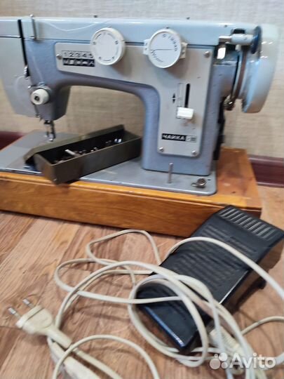 Швейная машина чайка 3