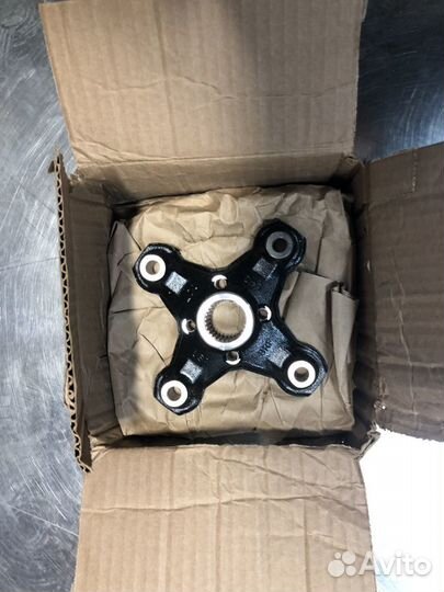 Крепеж тормозного диска BRP Commander Maverick Max