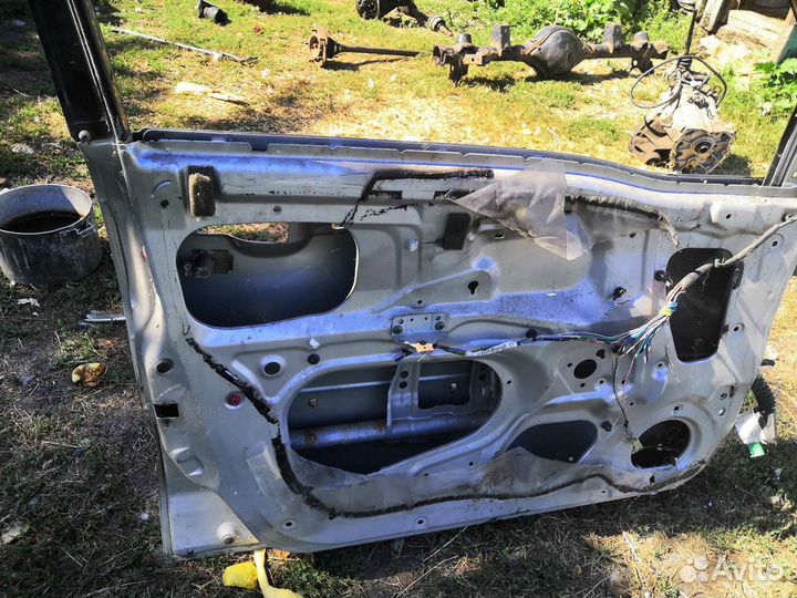 Дверь передняя левая сузуки гранд витара 1998-2005