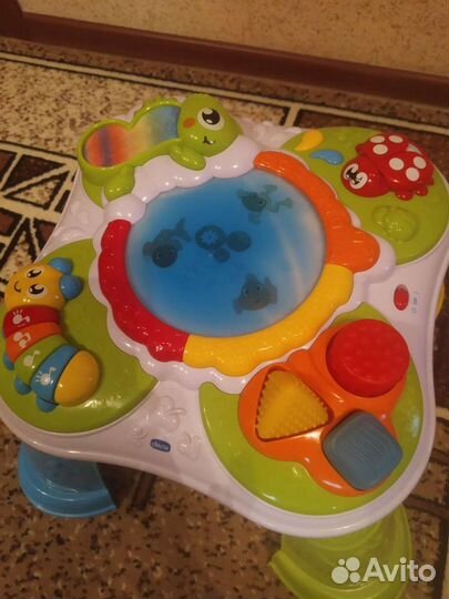 Развивающий музыкальный столик Chicco