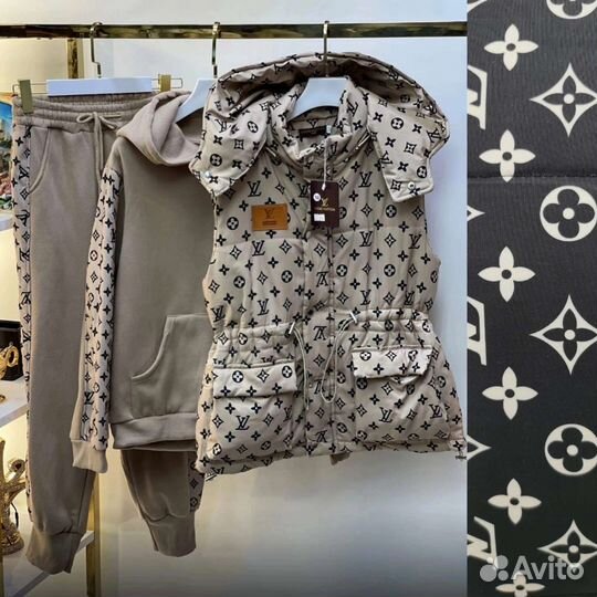 Утепленный женский спортивный костюм