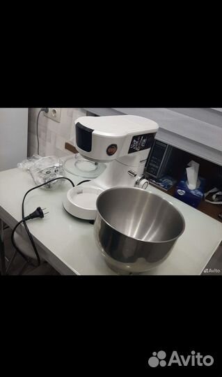 Кухонная машина redmond RKM-4050