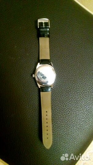 Часы механические в отличном состоянии