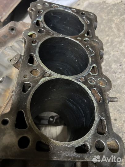 Блок двигателя AAH. Ауди100, А6 С4. 2,8; 2,6