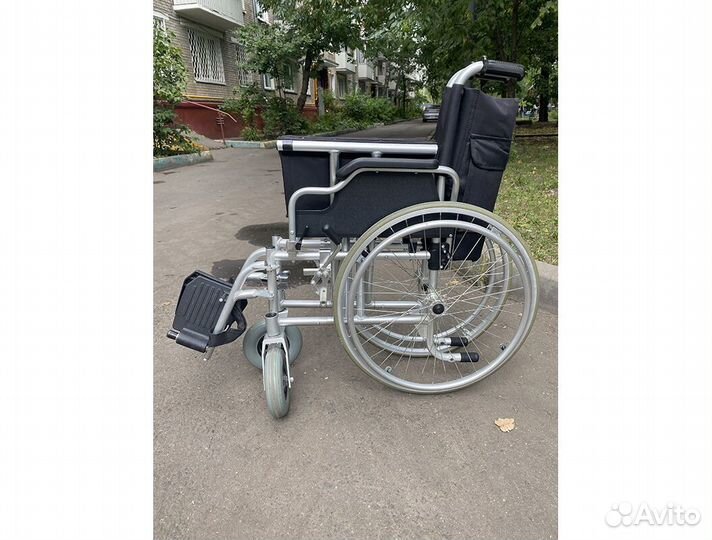Инвалидная коляска в аренду