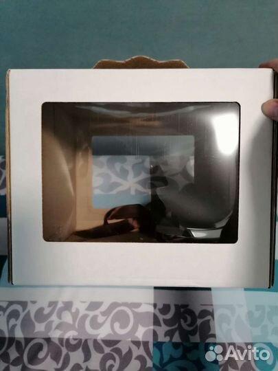 Подарочная коробка