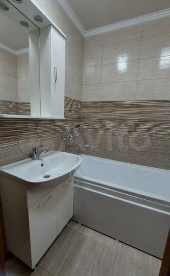 2-к. квартира, 52 м², 2/12 эт.