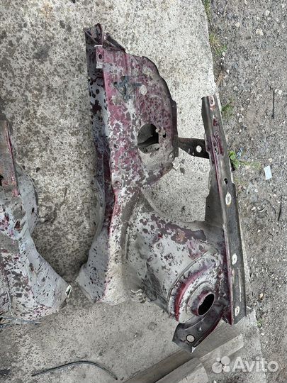 Стакан с лонжероном VW passat b3 b4