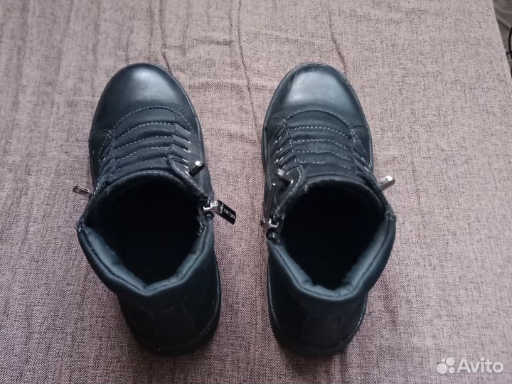 Ботинки демисезонные 30 размер