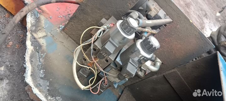 Гидравлический водяной насос с гидравлическим прив