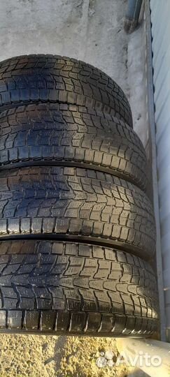 Greentour Snowland 215/70 R16